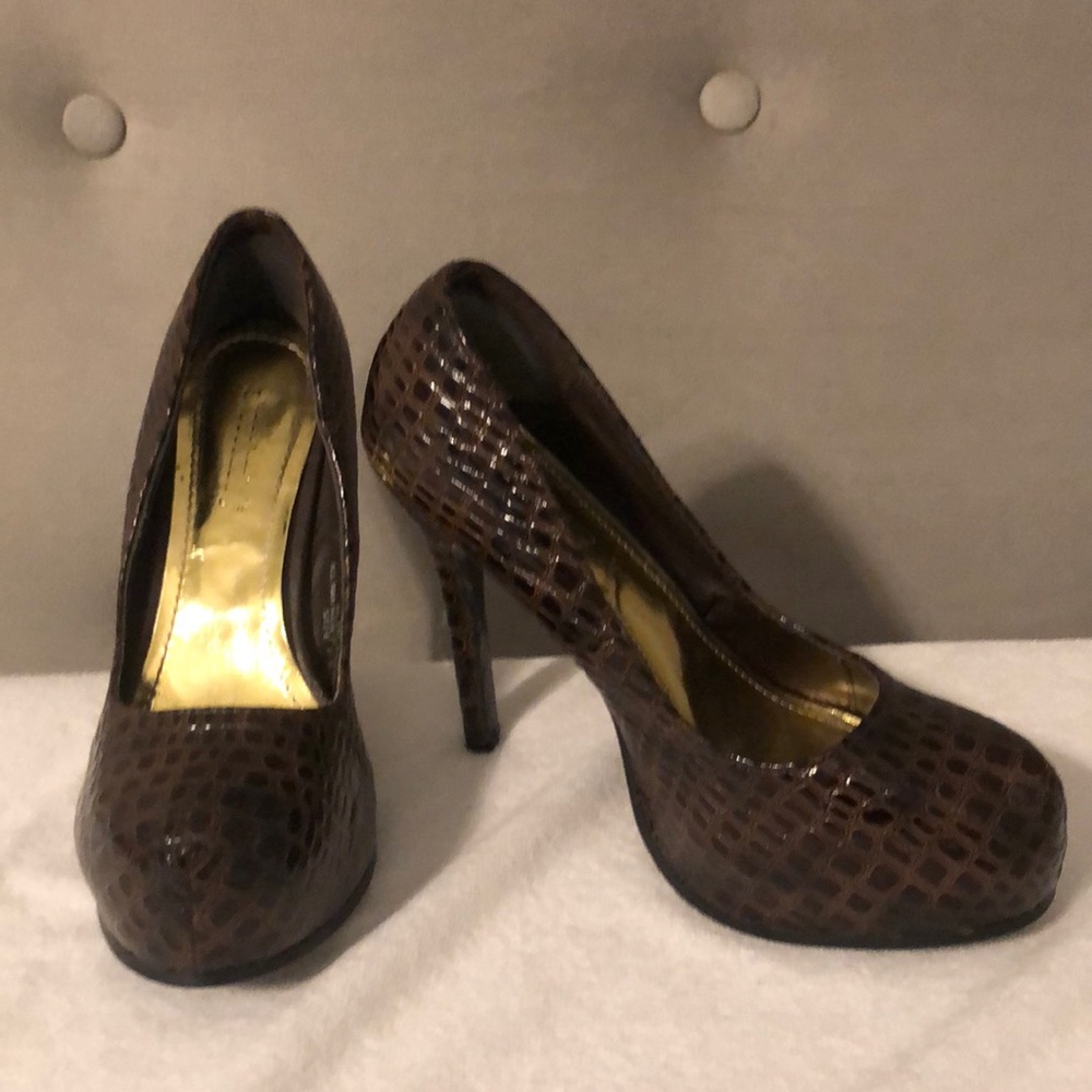Shoe Dazzle 4” Heels